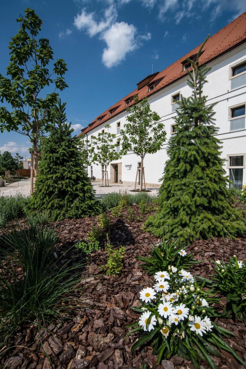 Lotrinsky Hotel Velké Pavlovice 외부 사진