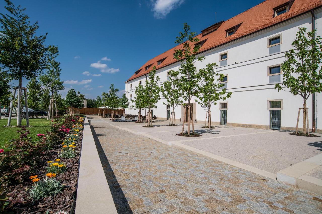 Lotrinsky Hotel Velké Pavlovice 외부 사진